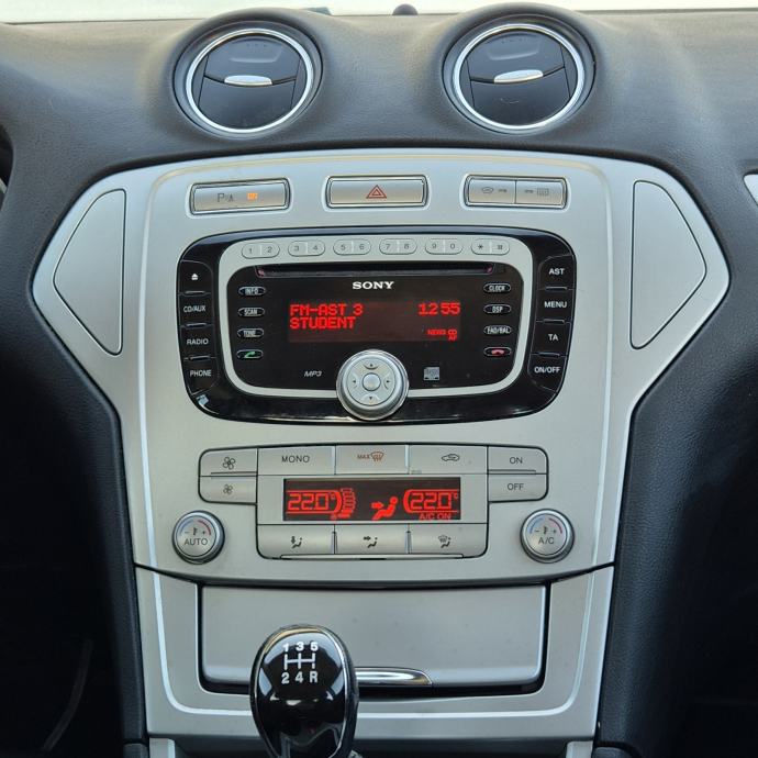 Ford Mondeo 2,0 benzinac ● 113.ooo km ● HR auto ● 1. VLASNIK, fotografija 10