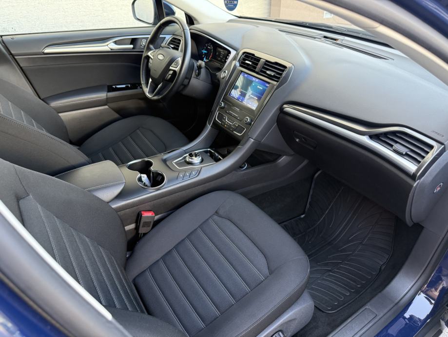 Ford Mondeo 2,0 TDCi,150ks automatik 2021.god.reg.6/2027.god., fotografija 17