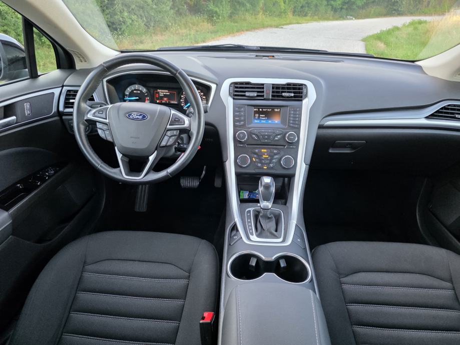 Ford Mondeo 2.0 TDCI Automatik, 2020 god. Nije uvoz, fotografija 15