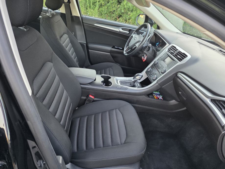 Ford Mondeo 2.0 TDCI Automatik, 2020 god. Nije uvoz, fotografija 12