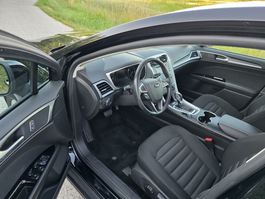 Ford Mondeo 2.0 TDCI Automatik, 2020 god. Nije uvoz, fotografija 11