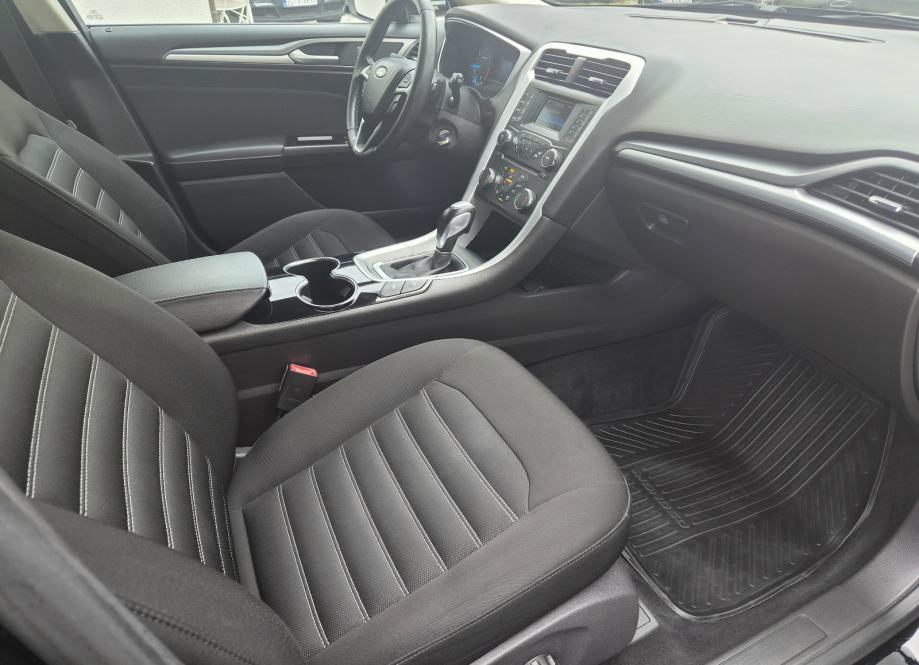 Ford Mondeo 2,0 TDCi automatik * CIJENA S PDV-om * SAMO 124.000 KM *, fotografija 16