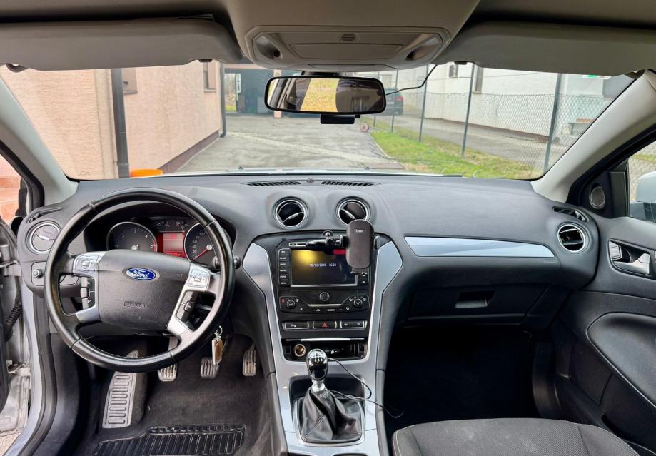 Ford Mondeo Karavan 1,6, fotografija 5