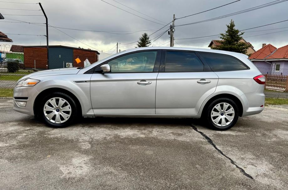 Ford Mondeo Karavan 1,6, fotografija 4