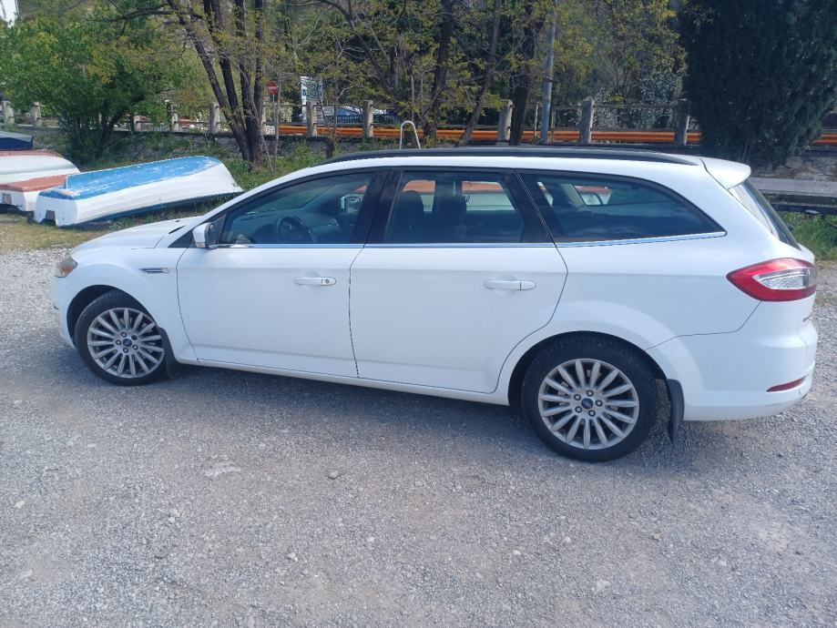 Ford Mondeo Karavan 2,0, fotografija 5