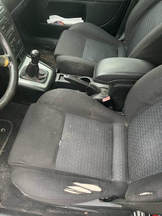 Ford Mondeo Karavan 2,0 ODLICAN!, fotografija 7