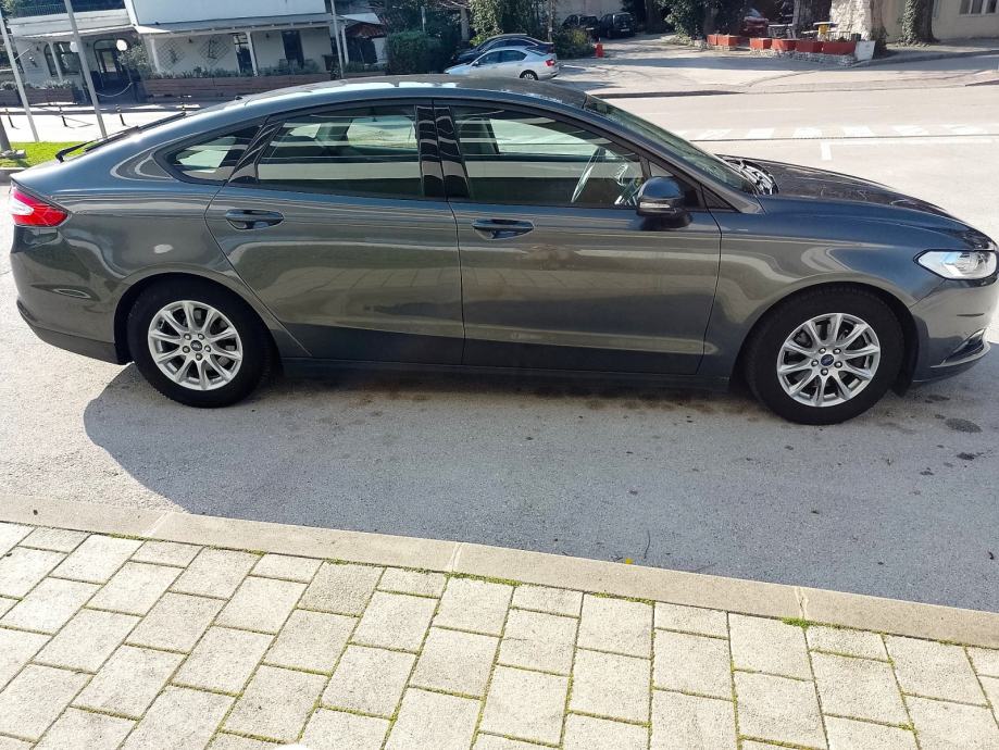 Ford Mondeo TREND, fotografija 13