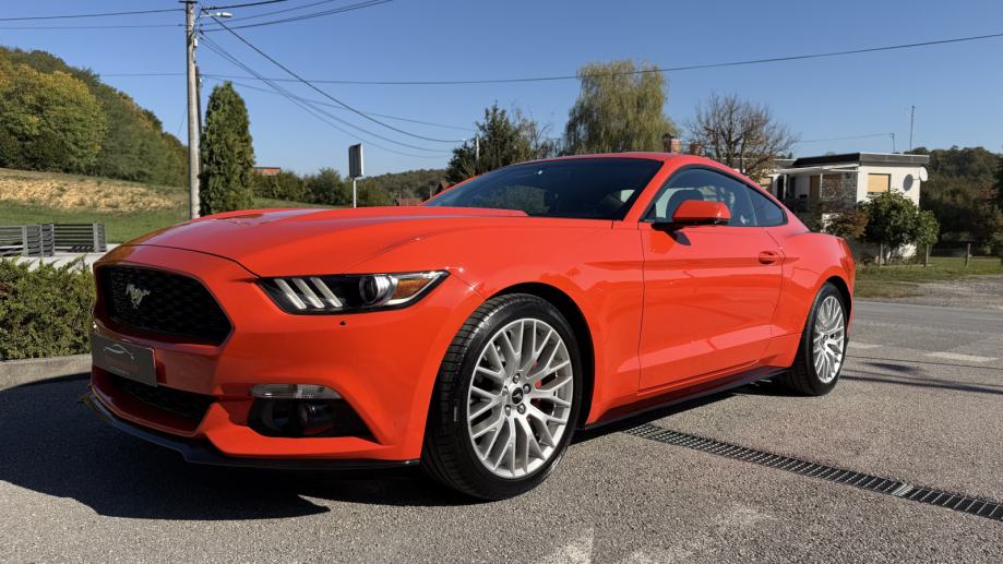 Ford Mustang 2,3, fotografija 2