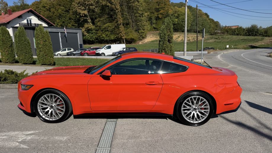 Ford Mustang 2,3, fotografija 3