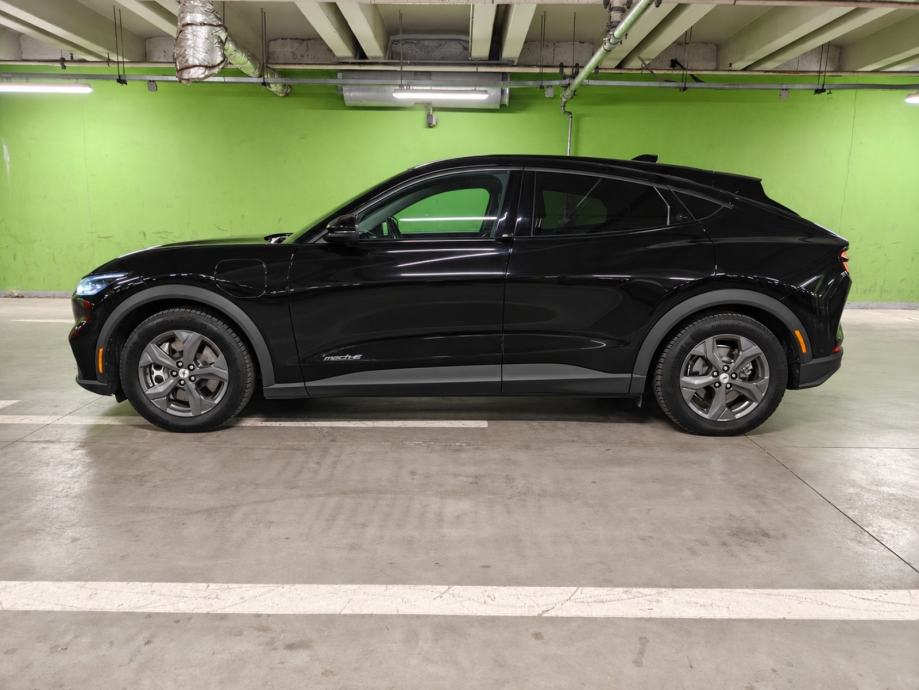 Ford Mustang Mach-e 76kw, pogled izvana - slika 3