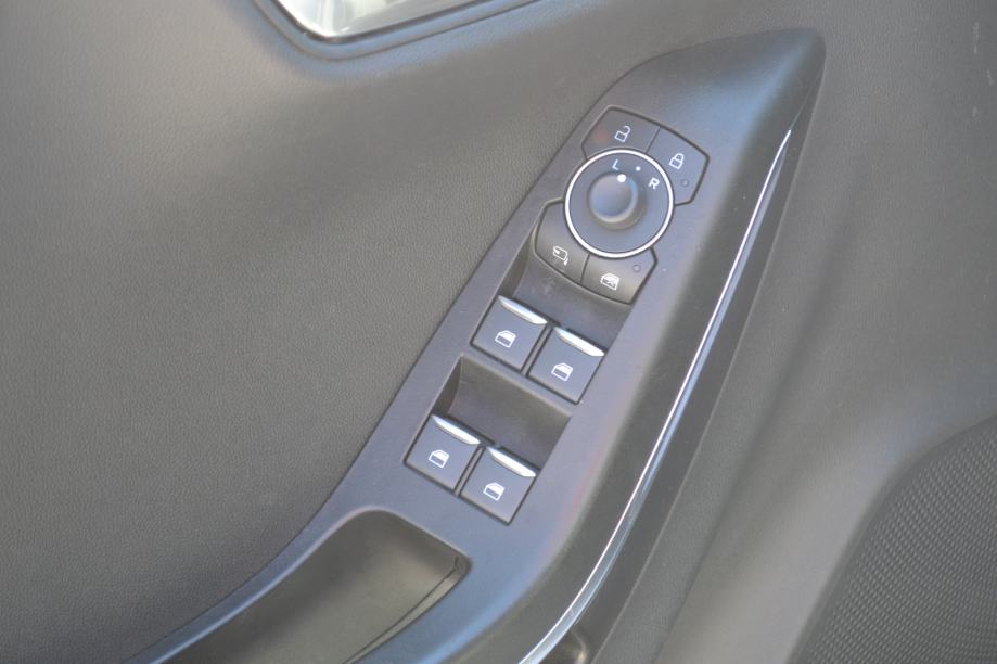 Ford Puma 1,0 TITANIUM hybrid ** rata 190€ ** BEZ UČEŠĆA ** servisna, fotografija 8