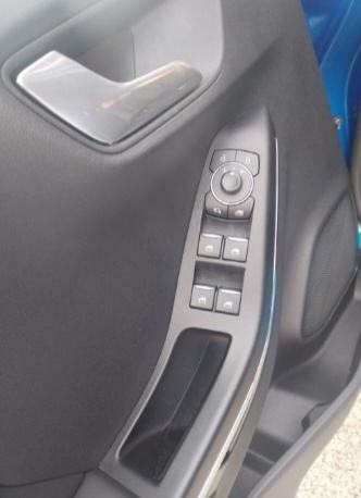 Ford Puma 1,0 EcoBoost ST-Line X, 155 mhev, reg god dana, fotografija 17
