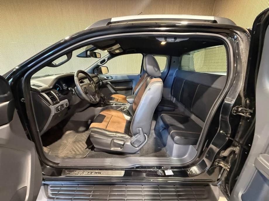 Ford Ranger 3.2 tdci Wildtrak automatik, fotografija 9
