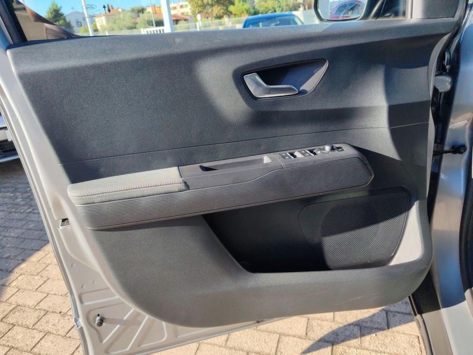 Ford Tourneo 1.0, fotografija 12