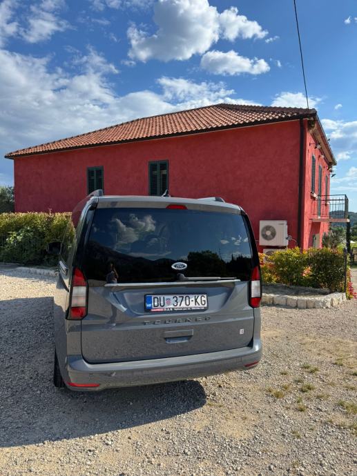 Ford Tourneo Connect 2.0 tdci automatik, pogled izvana - slika 2
