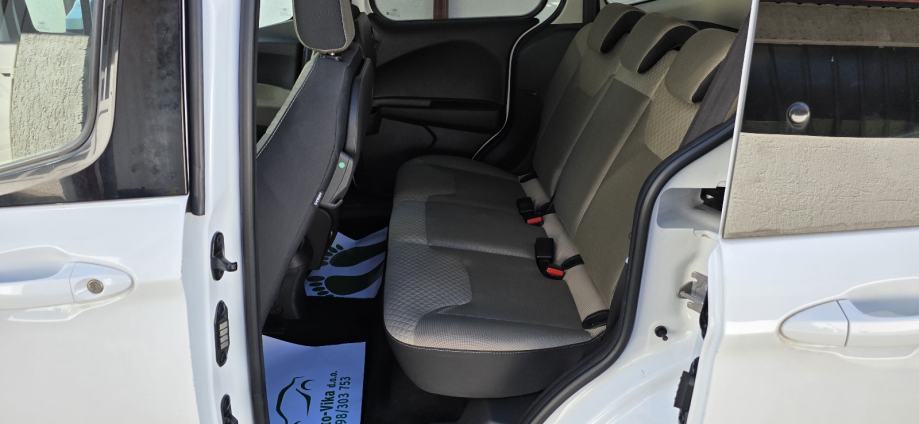 Ford Tourneo Courier 1,5 TDCi,prvi vl,nema pristojbe,garancija,leasing, fotografija 10