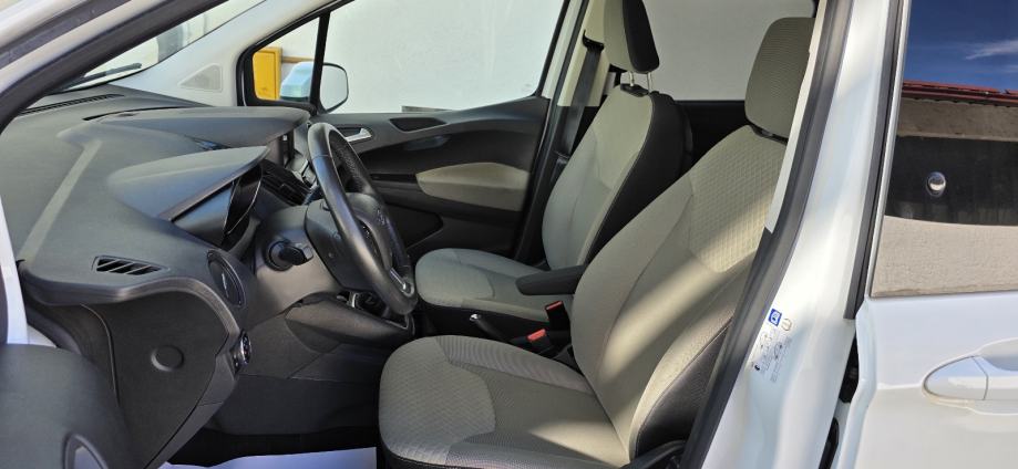 Ford Tourneo Courier 1,5 TDCi,prvi vl,nema pristojbe,garancija,leasing, fotografija 12