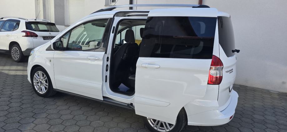 Ford Tourneo Courier 1,5 TDCi,prvi vl,nema pristojbe,garancija,leasing, fotografija 15