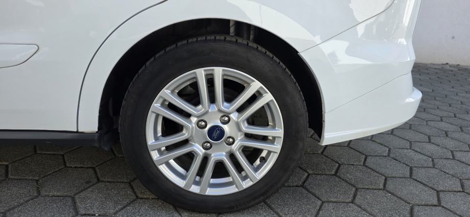 Ford Tourneo Courier 1,5 TDCi,prvi vl,nema pristojbe,garancija,leasing, fotografija 17