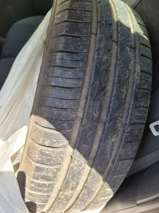 forda focus 1.6 benzin 2003 godina klima servo, 2003 god.