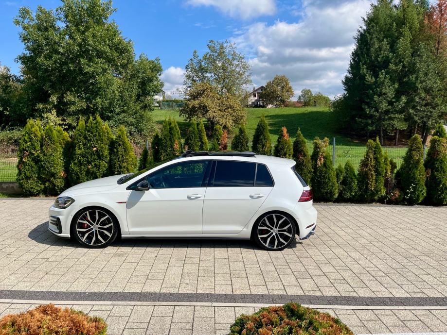 7.5 GTI Performance DSG 180kw ,Panorama ,Air Lift Performance,Carbon, fotografija 4