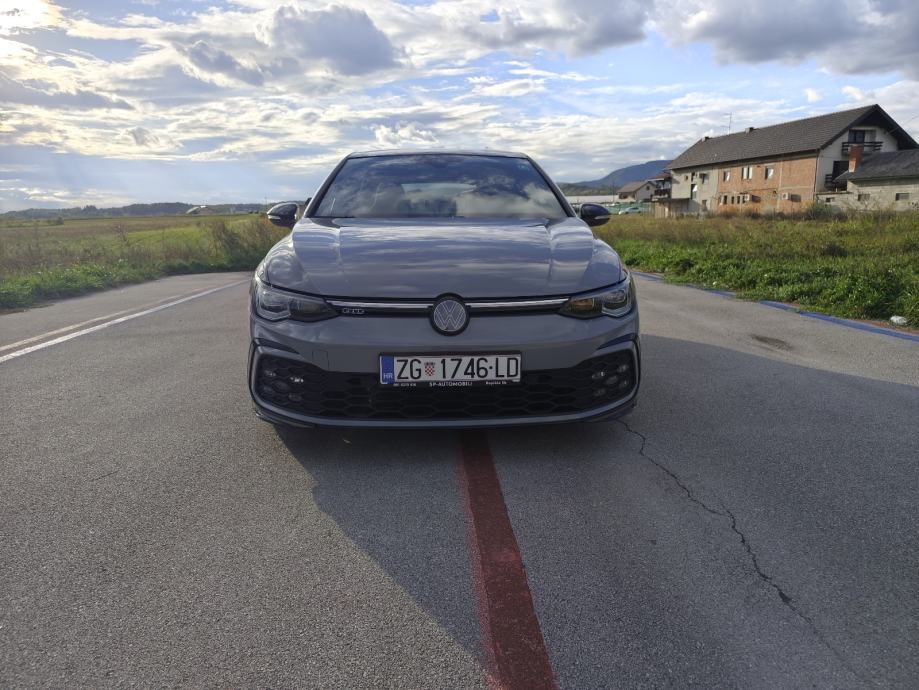 Golf 8 GTD 2.0 TDI '23.god Matrix Panorama DSG 19" Keyless Harman kard, pogled izvana - slika 2