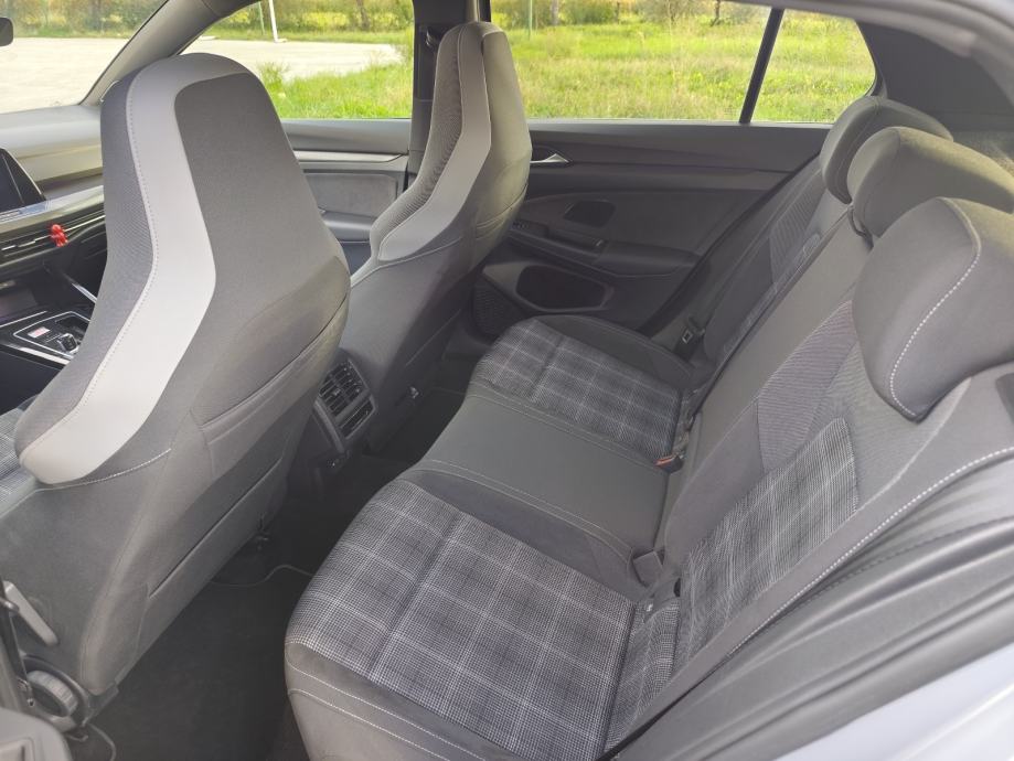 Golf 8 GTD 2.0 TDI '23.god Matrix Panorama DSG 19" Keyless Harman kard, fotografija 12