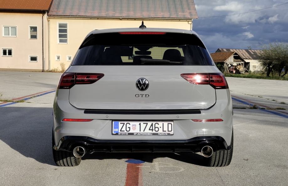 Golf 8 GTD 2.0 TDI '23.god Matrix Panorama DSG 19" Keyless Harman kard, fotografija 8