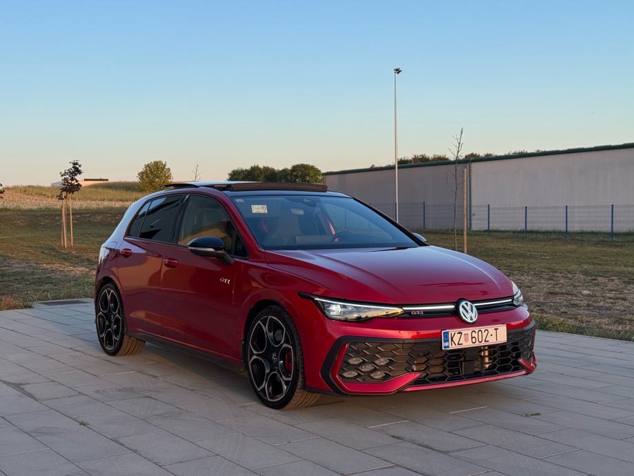 GOLF 8.5 GTI, 2024. god, 50tkm, H&K, PANORAMA, REG. 9/27., GARANCIJA, fotografija 2
