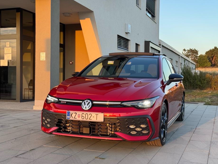 GOLF 8.5 GTI, 2024. god, 50tkm, H&K, PANORAMA, REG. 9/27., GARANCIJA, fotografija 4