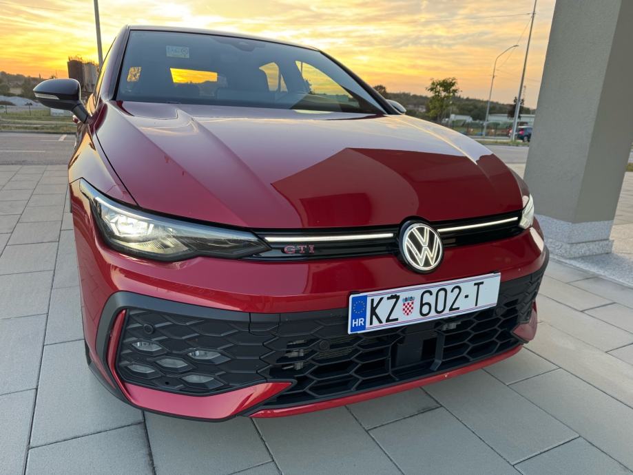 GOLF 8.5 GTI, 2024. god, 50tkm, H&K, PANORAMA, REG. 9/27., GARANCIJA, fotografija 9
