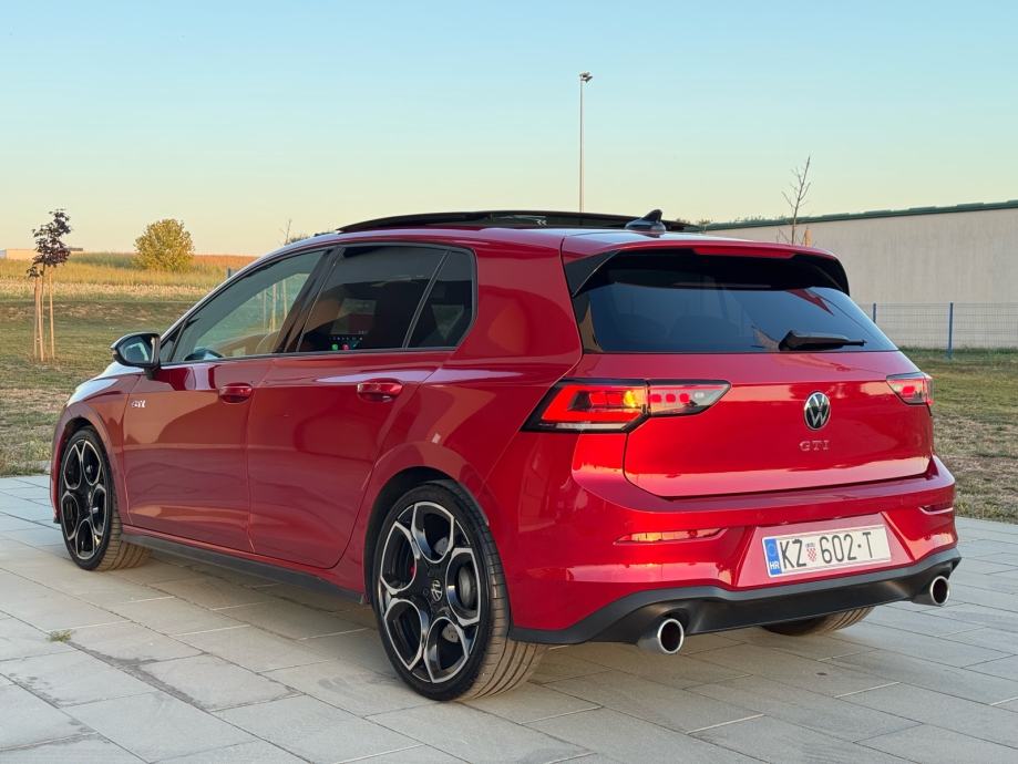 GOLF 8.5 GTI, 2024. god, 50tkm, H&K, PANORAMA, REG. 9/27., GARANCIJA, fotografija 10
