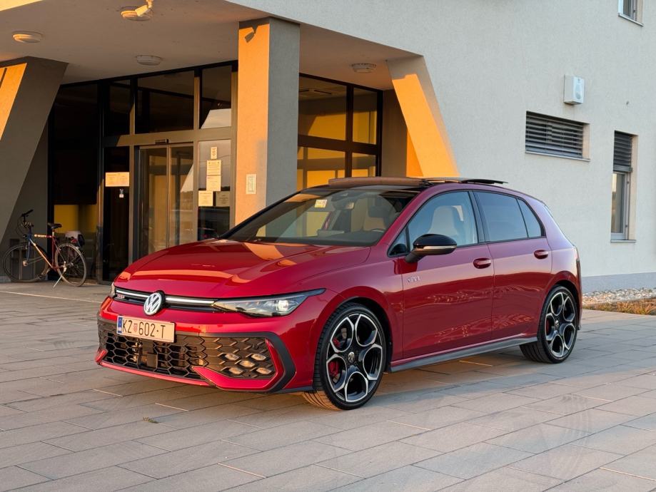 GOLF 8.5 GTI, 2024. god, 50tkm, H&K, PANORAMA, REG. 9/27., GARANCIJA, fotografija 11