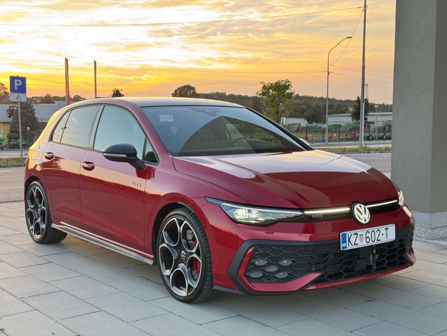 GOLF 8.5 GTI, 2024. god, 50tkm, H&K, PANORAMA, REG. 9/27., GARANCIJA, fotografija 17