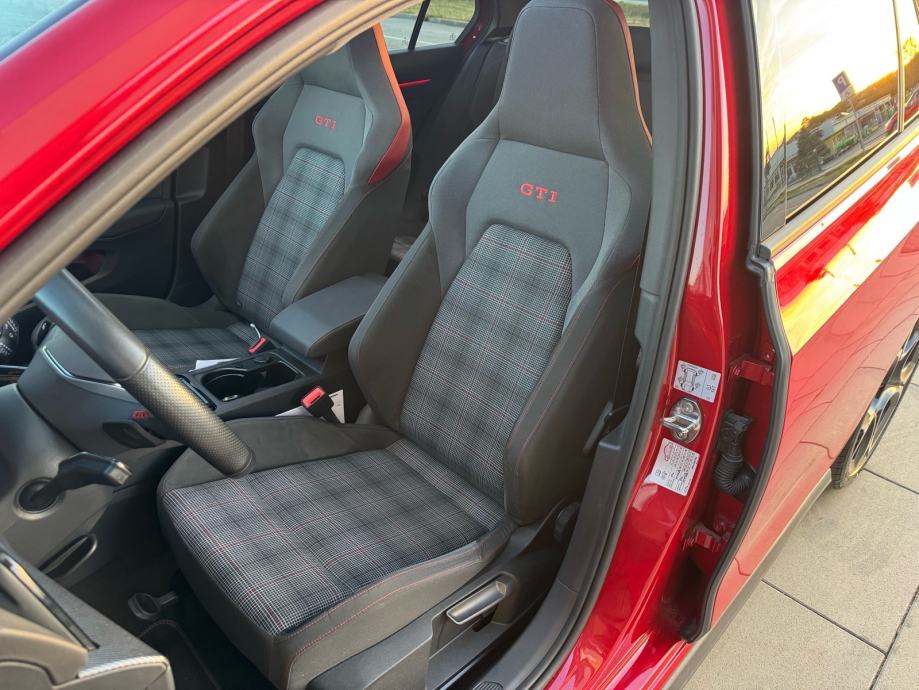 GOLF 8.5 GTI, 2024. god, 50tkm, H&K, PANORAMA, REG. 9/27., GARANCIJA, fotografija 19