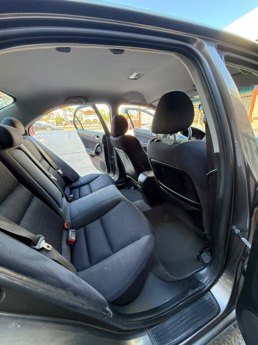 Honda Accord 2,0 PLIN, fotografija 11