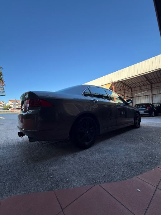 Honda Accord 2,0 PLIN, fotografija 9
