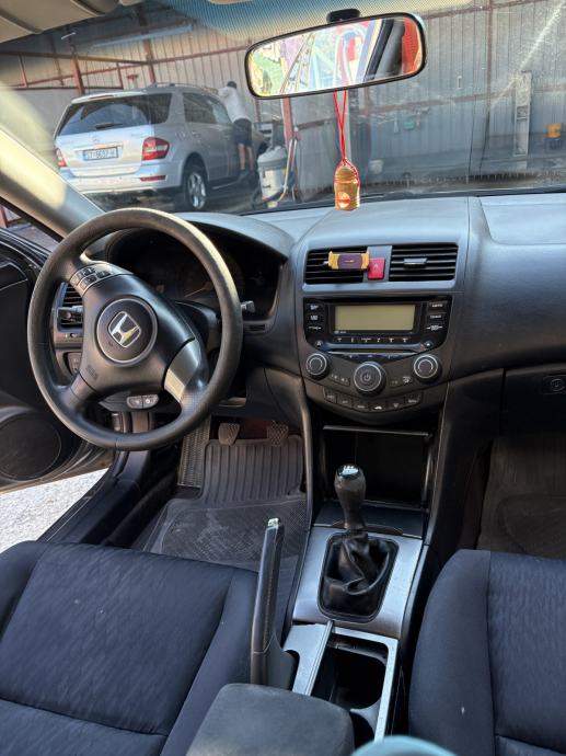 Honda Accord 2,0 PLIN, fotografija 7