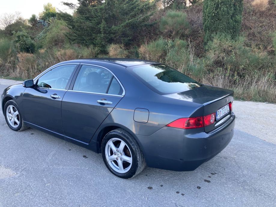 Honda Accord 2,0 i Sport, fotografija 2