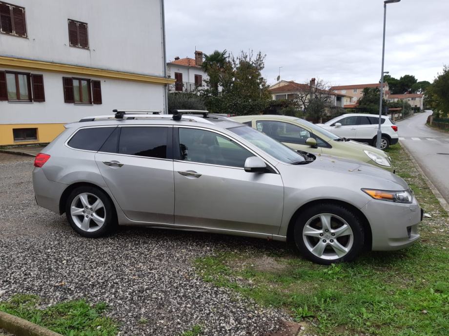 Honda Accord Tourer 2.2 i- DTEC Executive Automatik