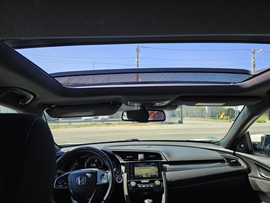Honda Civic 1,0T VTEC,NAVIGACIJA,PDC,STRAŽNJA KAMERA,PANORAMA,ACC, fotografija 20