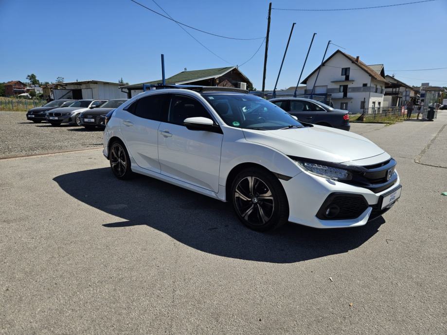 Honda Civic 1,0T VTEC,NAVIGACIJA,PDC,STRAŽNJA KAMERA,PANORAMA,ACC, fotografija 4