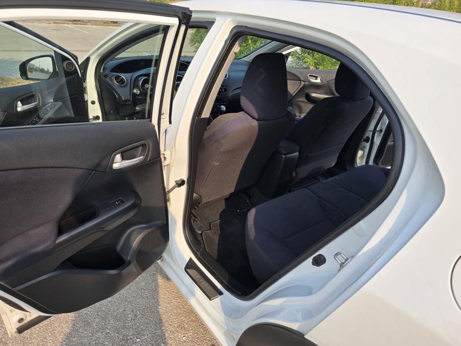 Honda Civic 1,4 Sport, fotografija 10