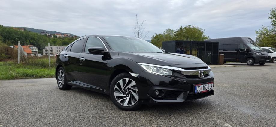 Honda Civic 1,5T reg. do 09/27, VRHUNSKO STANJE!!!, fotografija 8