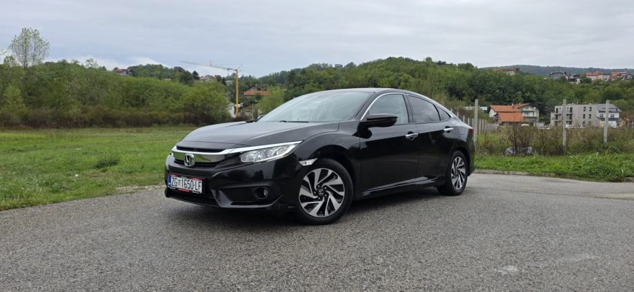Honda Civic 1,5T reg. do 09/27, VRHUNSKO STANJE!!!, fotografija 6