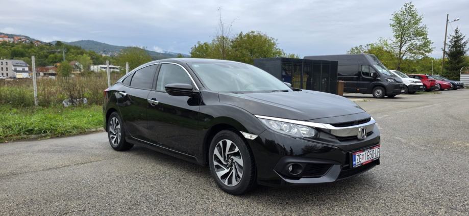 Honda Civic 1,5T reg. do 09/27, VRHUNSKO STANJE!!!, fotografija 9
