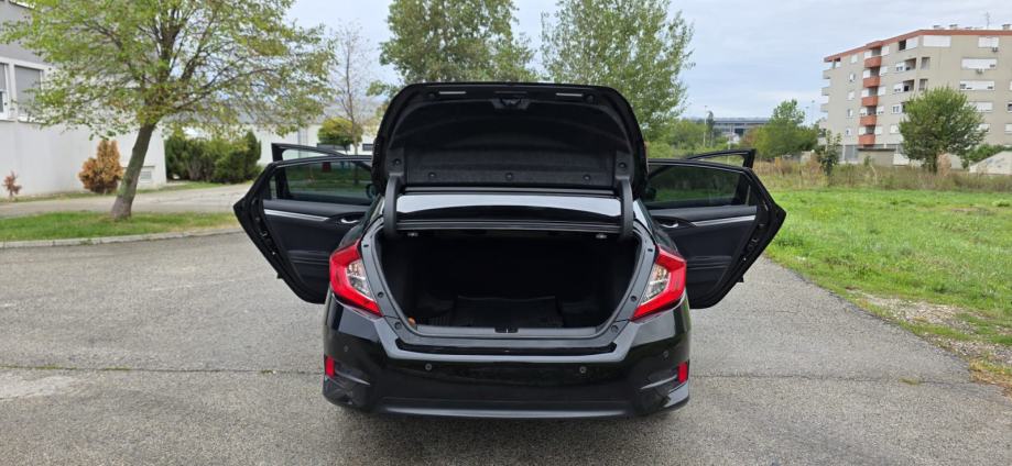 Honda Civic 1,5T reg. do 09/27, VRHUNSKO STANJE!!!, fotografija 16