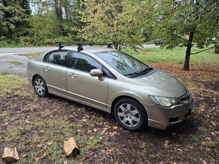 Honda Civic 1,8 i, fotografija 2