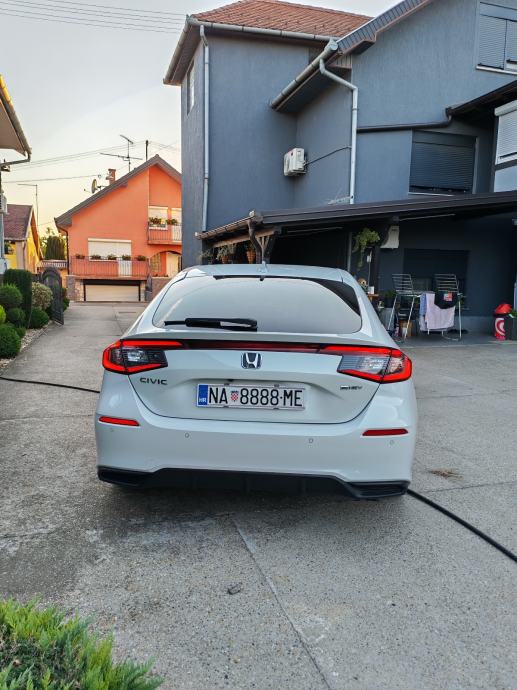 Honda Civic 2.0 eHEV hybrid, fotografija 7