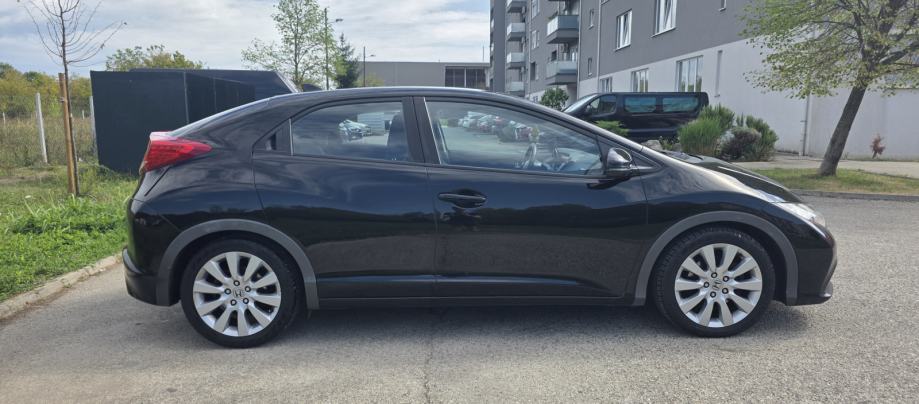 Honda Civic 2,2 reg. do 12/26, Vrlo dobro stanje, fotografija 12